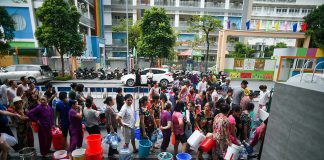 Dân thành thị đau đầu với câu hỏi mỗi ngày “uống bao nhiêu nước là đủ?